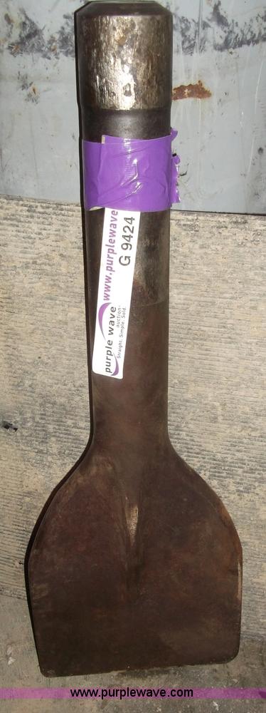 image for item G9424 Asphalt spade for Bobcat hydraulic hammer
