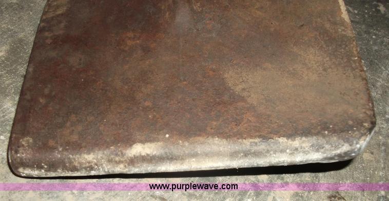 image for item G9424 Asphalt spade for Bobcat hydraulic hammer