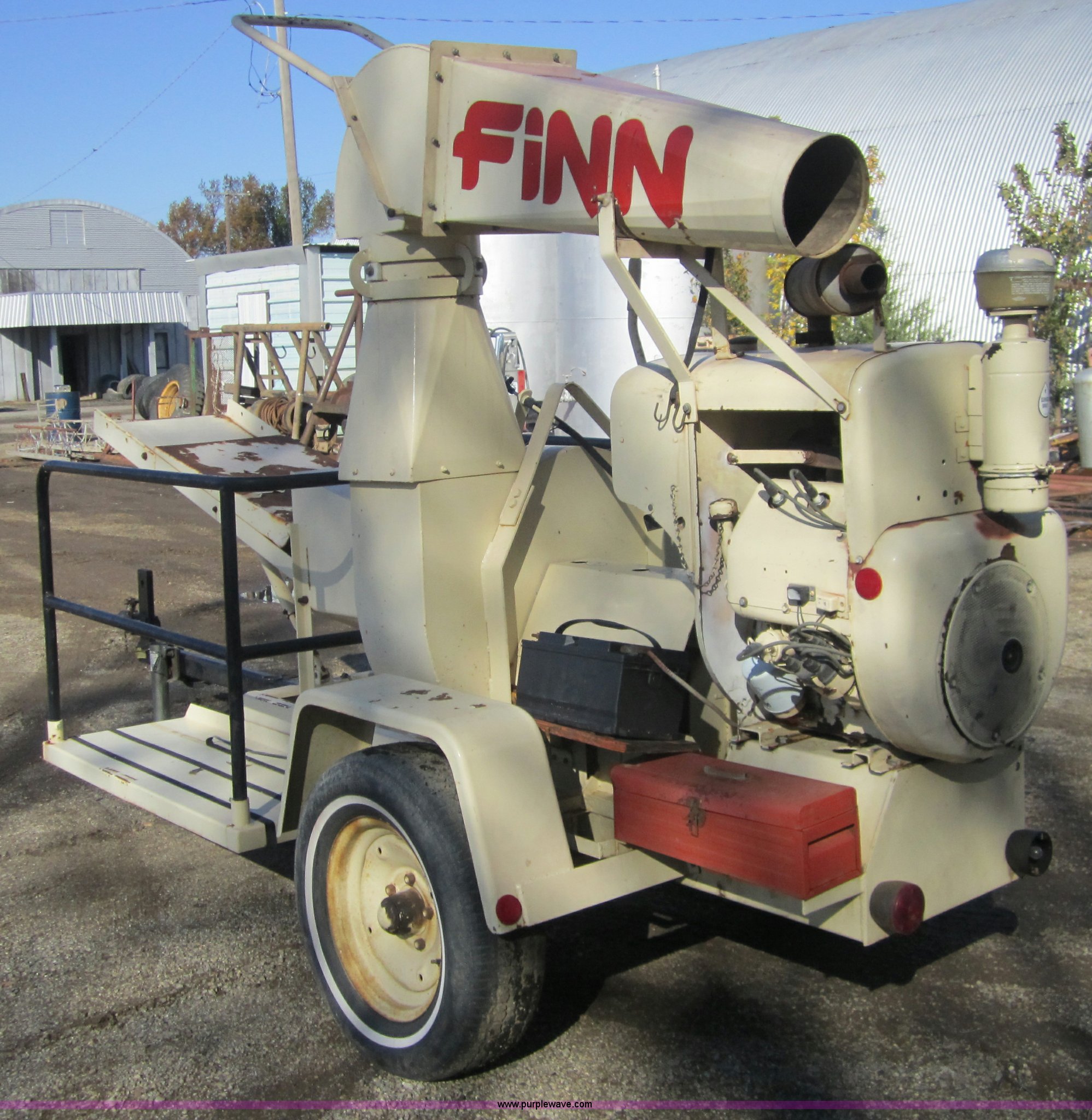 Finn BMS24 hay mulcher/blower in Columbus, KS Item C5167 sold