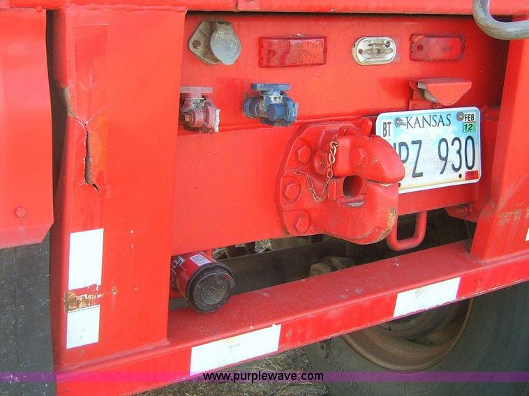 image for item A1545 1995 Jet 22' pup grain trailer