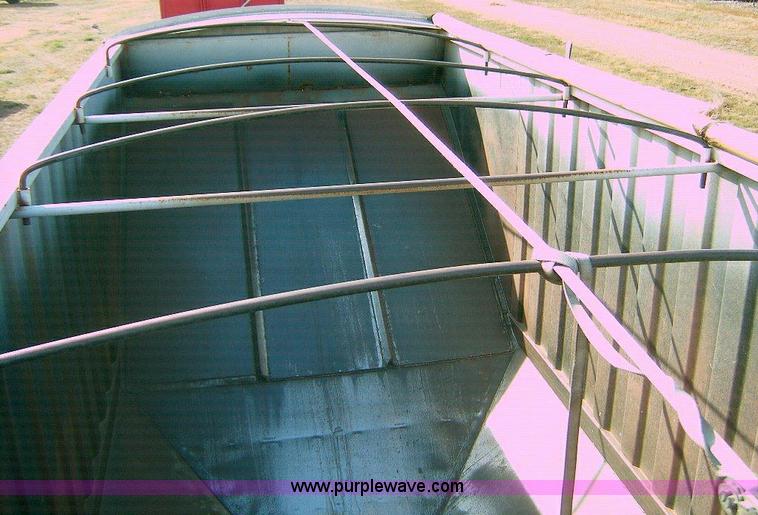 image for item A1545 1995 Jet 22' pup grain trailer