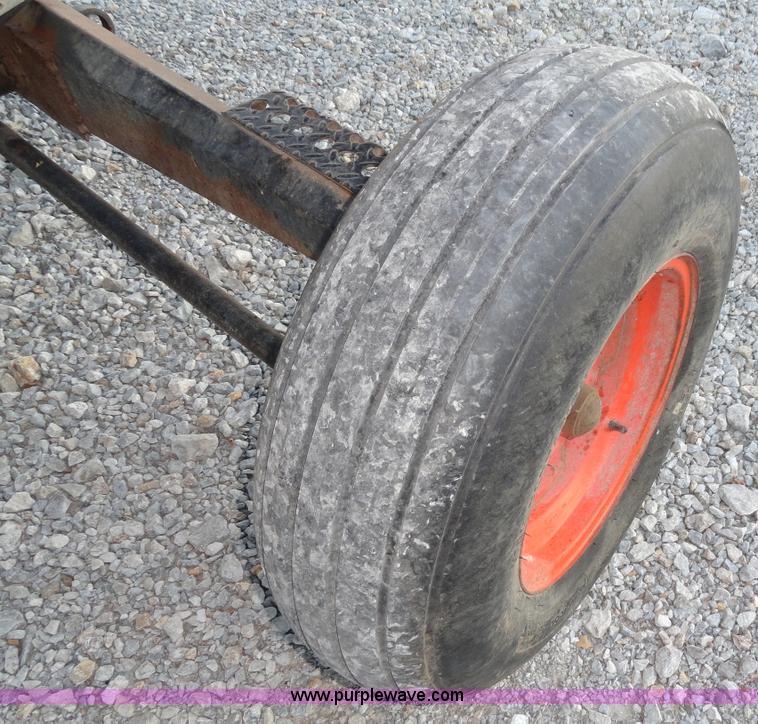 image for item A3301 1978 Gleaner K2 combine