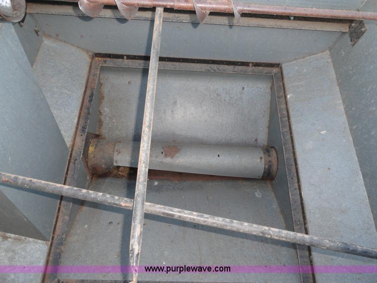 image for item A3301 1978 Gleaner K2 combine