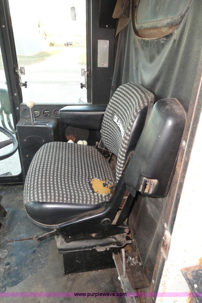 image for item A3301 1978 Gleaner K2 combine