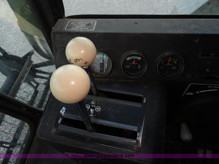 image for item A3301 1978 Gleaner K2 combine