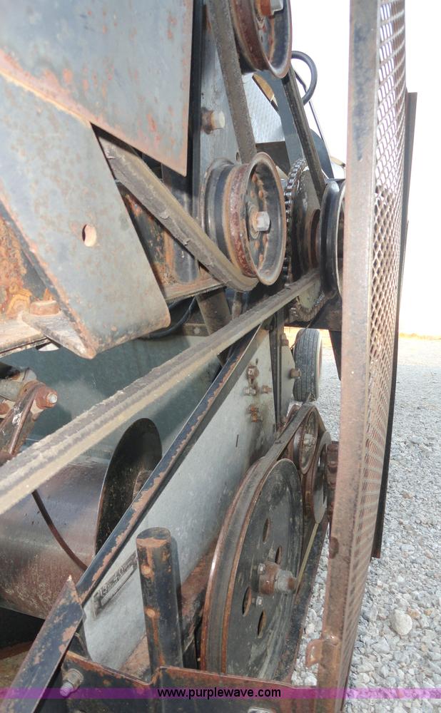 image for item A3301 1978 Gleaner K2 combine