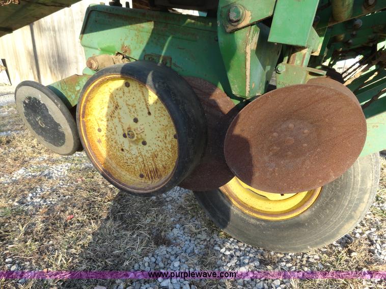 image for item A3499 John Deere 7000 six row planter