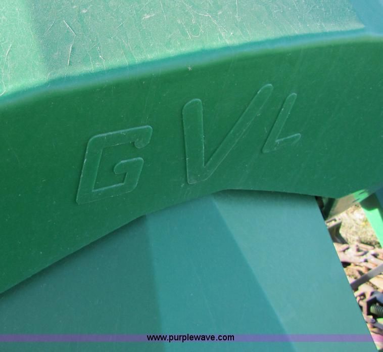 image for item A4604 John Deere 843 8 row corn head