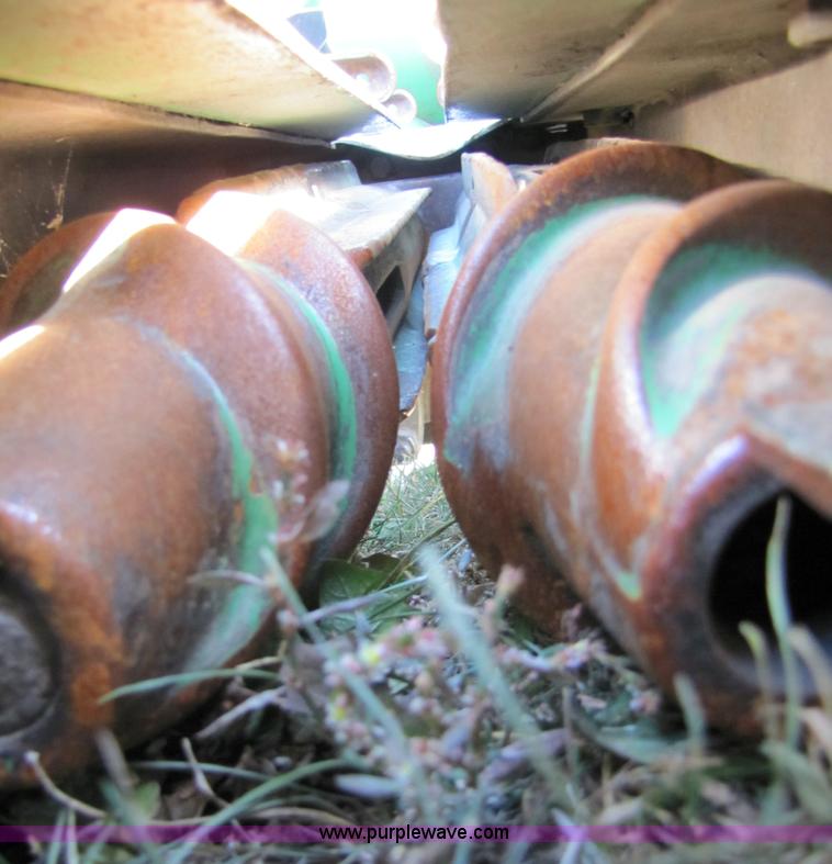 image for item A4604 John Deere 843 8 row corn head