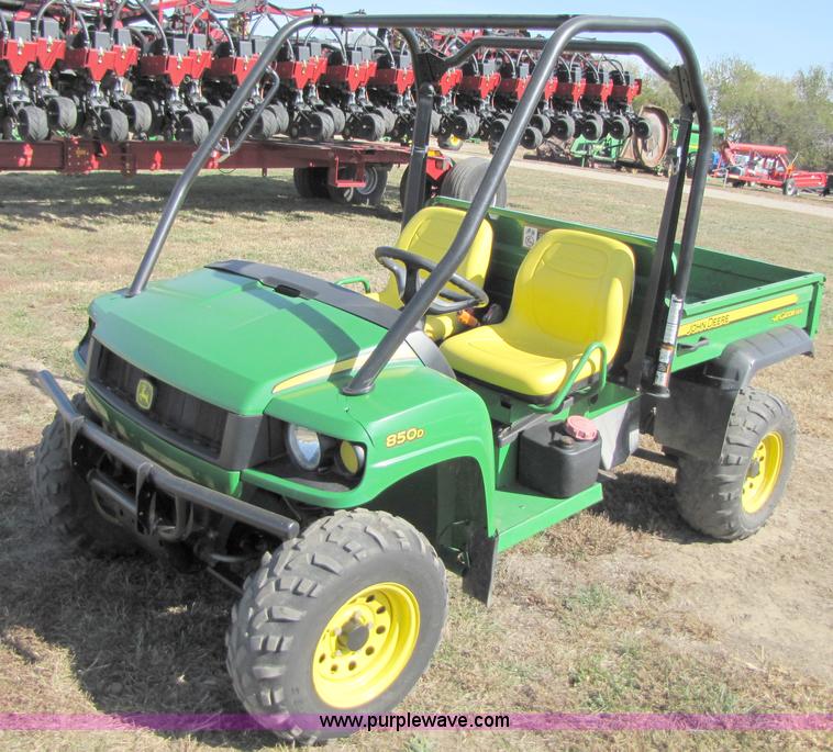 image for item A4610 John Deere 850D Gator utility vehicle