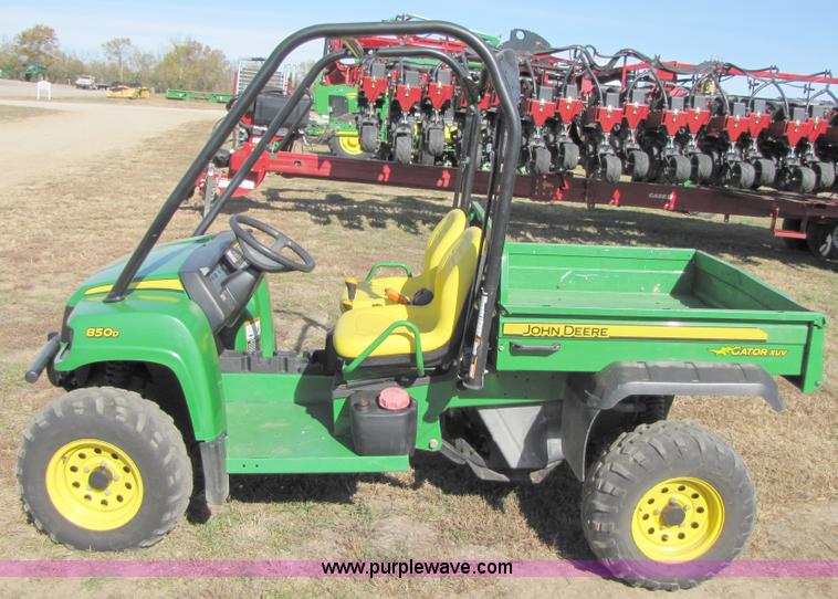 image for item A4610 John Deere 850D Gator utility vehicle