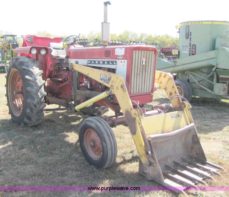 image for item A4611 Mccormick Farmall 656 tractor