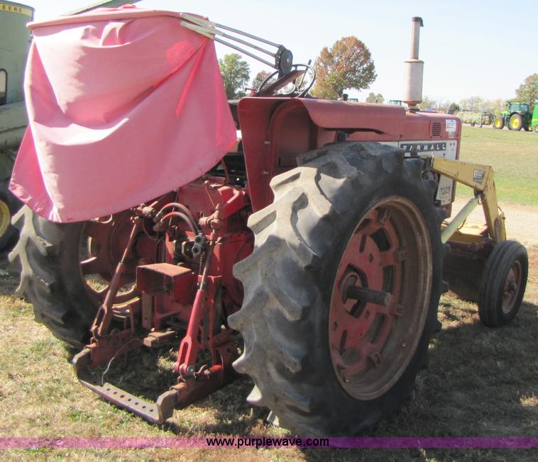 image for item A4611 Mccormick Farmall 656 tractor