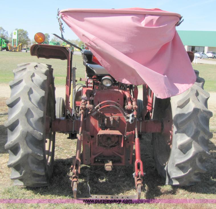 image for item A4611 Mccormick Farmall 656 tractor