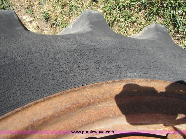 image for item A4611 Mccormick Farmall 656 tractor