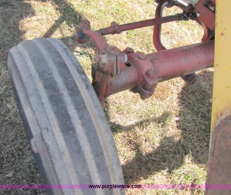 image for item A4611 Mccormick Farmall 656 tractor