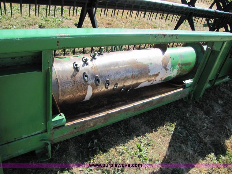 image for item A4612 John Deere 925F 25' flex head