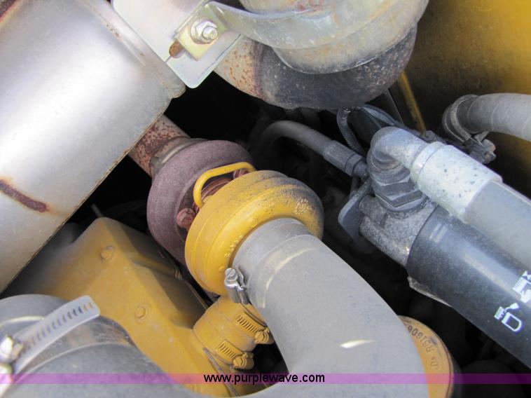 image for item A5163 2005 John Deere 320 skid loader