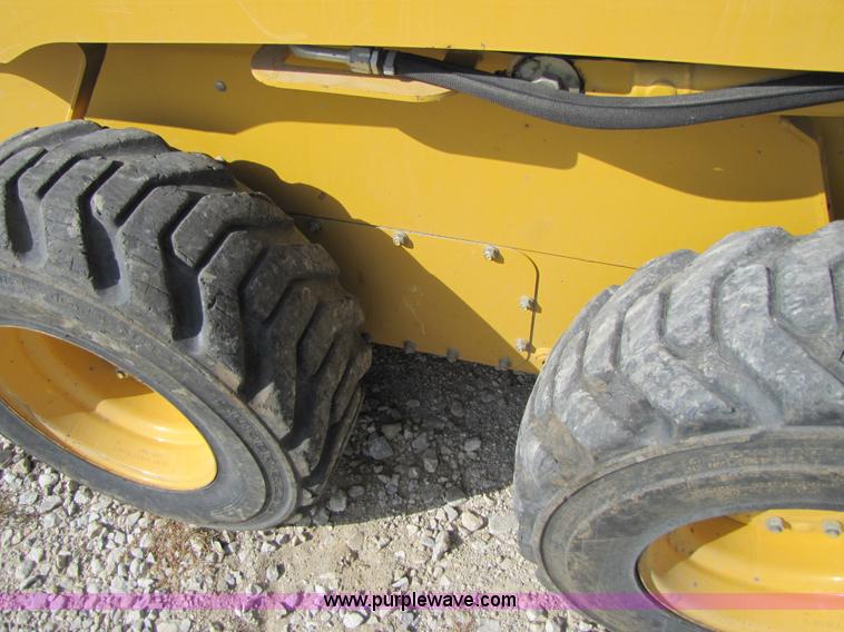 image for item A5163 2005 John Deere 320 skid loader