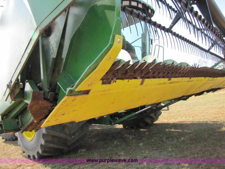 image for item A5164 John Deere 925F header