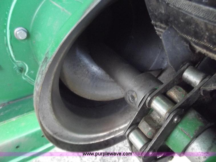 image for item A5359 2004 John Deere 9860 STS combine