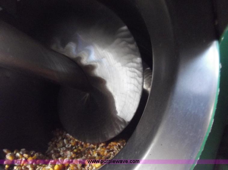 image for item A5359 2004 John Deere 9860 STS combine