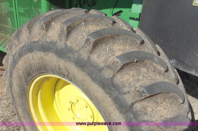 image for item A5359 2004 John Deere 9860 STS combine