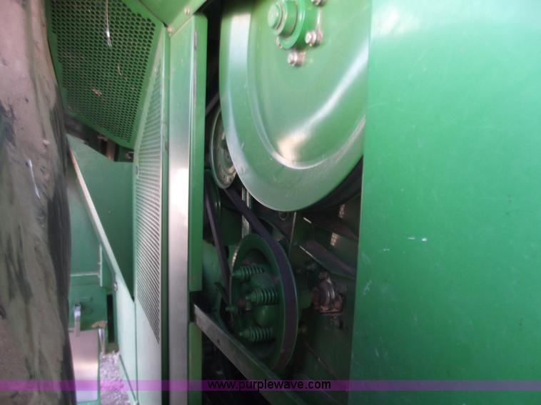 image for item A5359 2004 John Deere 9860 STS combine