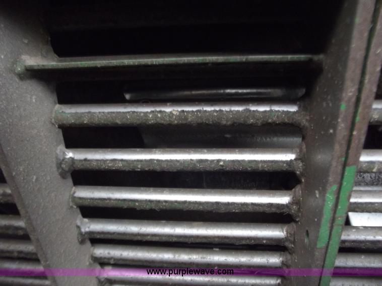 image for item A5359 2004 John Deere 9860 STS combine