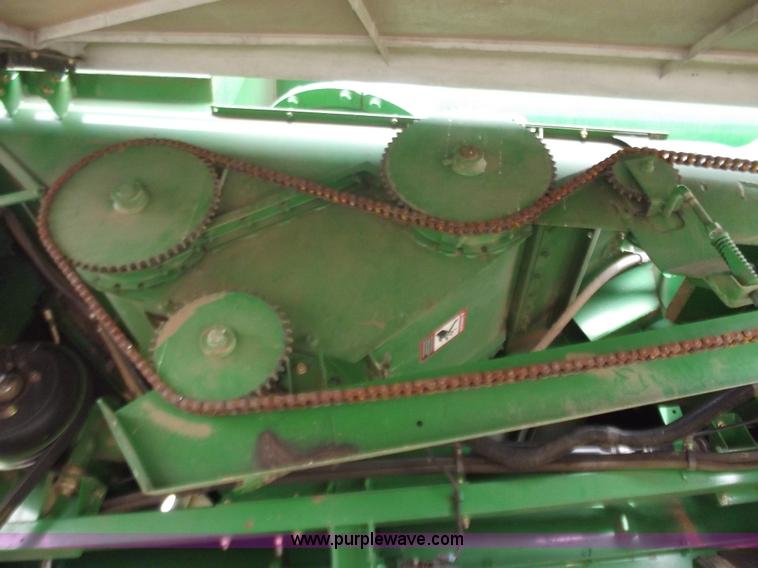 image for item A5359 2004 John Deere 9860 STS combine