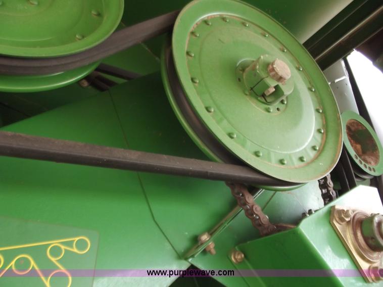 image for item A5359 2004 John Deere 9860 STS combine