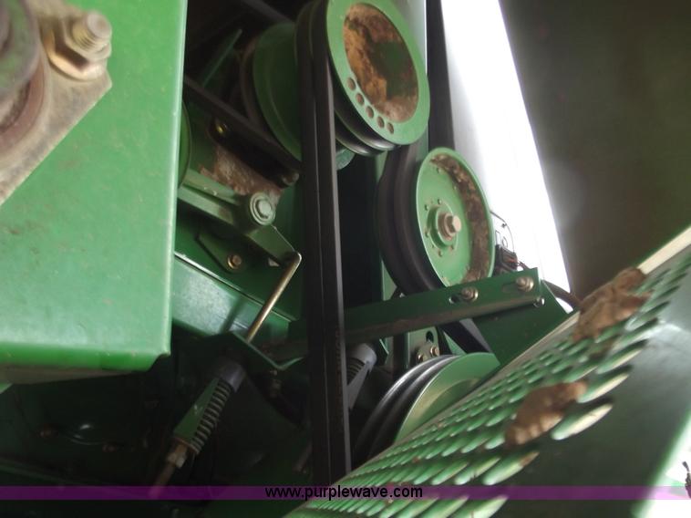 image for item A5359 2004 John Deere 9860 STS combine