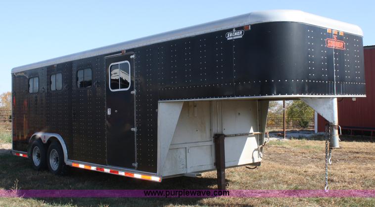 image for item A6528 1994 Sooner gooseneck horse trailer