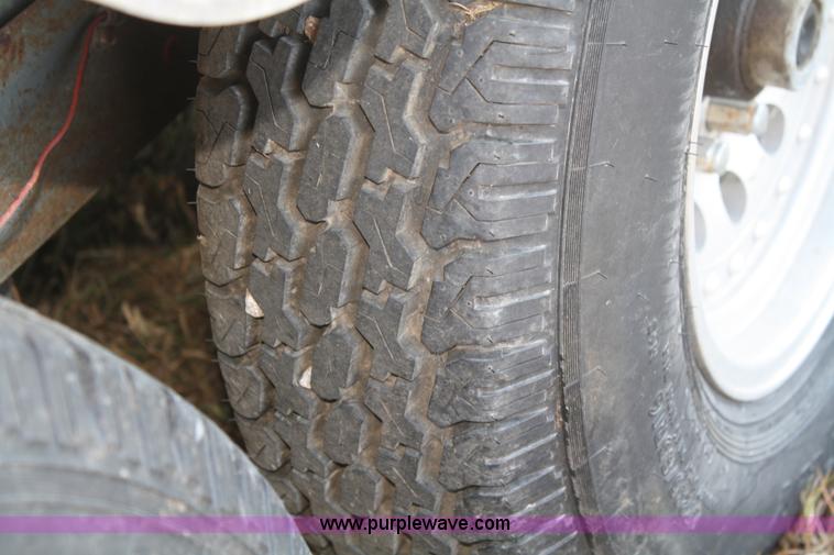 image for item A6528 1994 Sooner gooseneck horse trailer