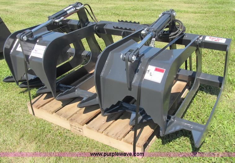 image for item A8025 Stout HDU72 hydraulic brush grapple