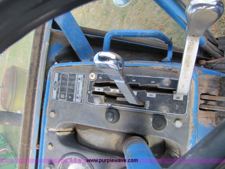 image for item B2004 1975 Ford 9600 tractor