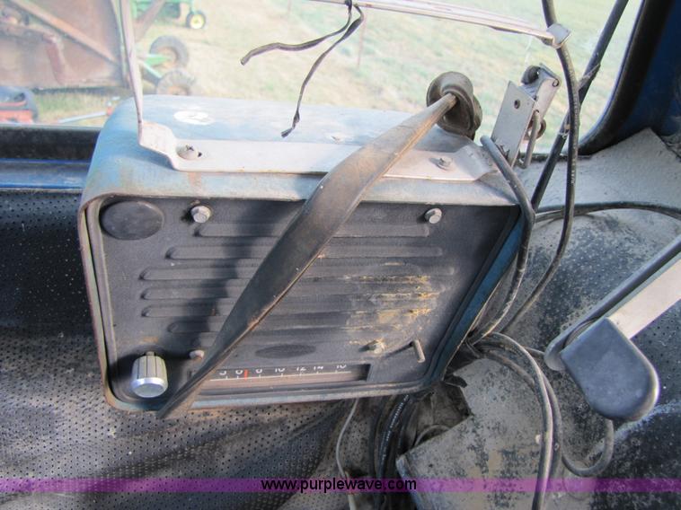 image for item B2004 1975 Ford 9600 tractor