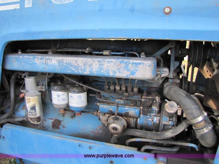 image for item B2004 1975 Ford 9600 tractor