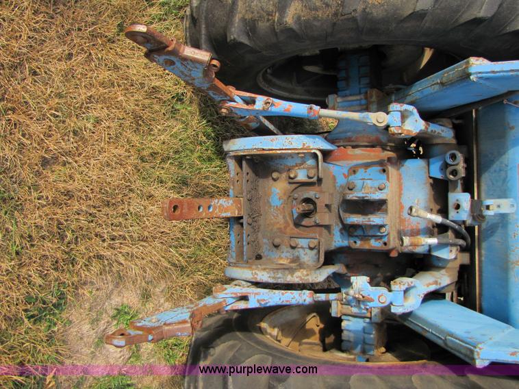 image for item B2004 1975 Ford 9600 tractor