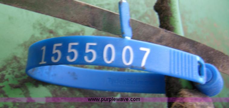 image for item B2005 2003 John Deere 930F 30' flex platform