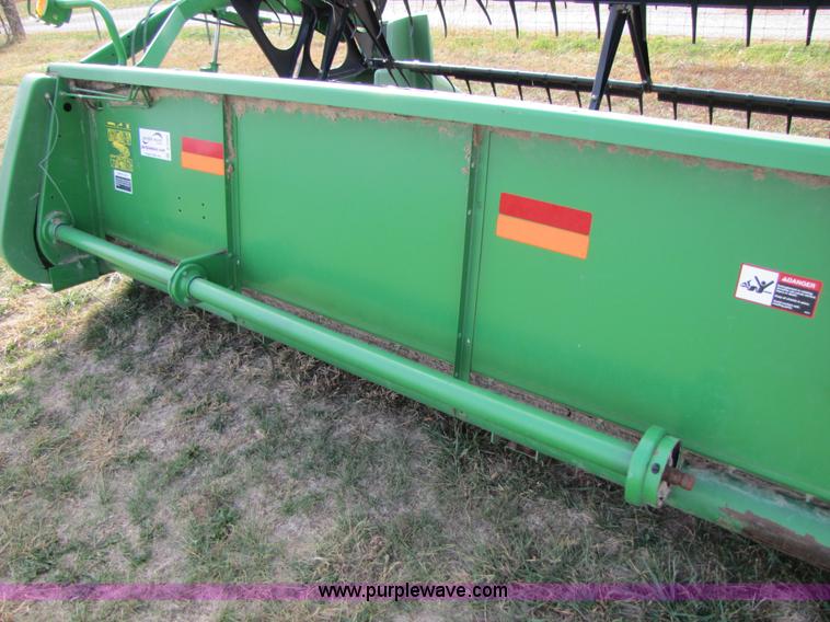 image for item B2005 2003 John Deere 930F 30' flex platform