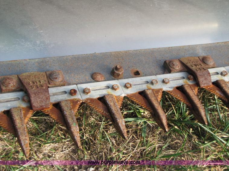 image for item B2005 2003 John Deere 930F 30' flex platform