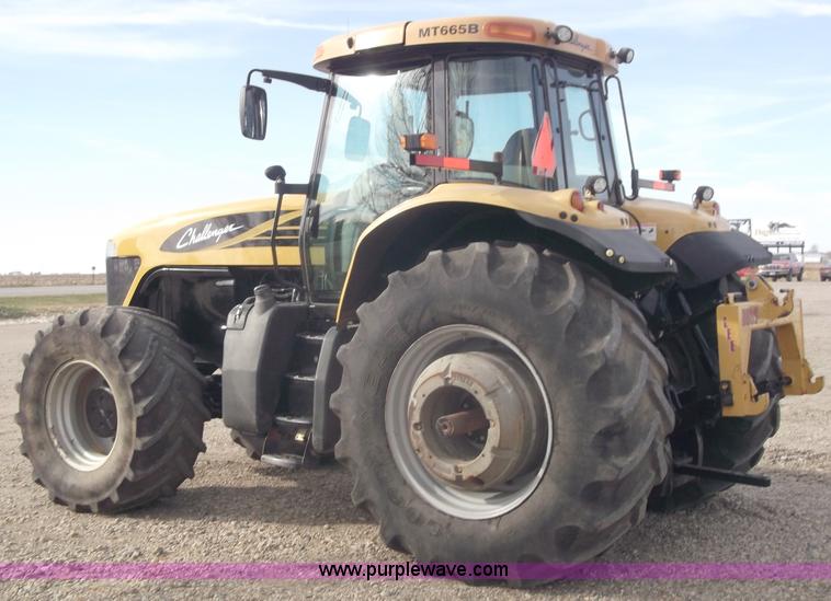 image for item B5063 2007 Challenger MT665B MFWA tractor