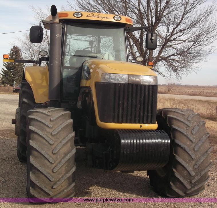 image for item B5063 2007 Challenger MT665B MFWA tractor