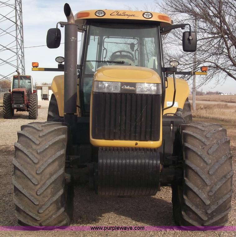 image for item B5063 2007 Challenger MT665B MFWA tractor