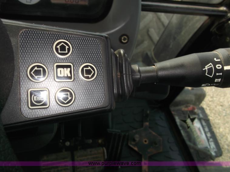 image for item B5063 2007 Challenger MT665B MFWA tractor