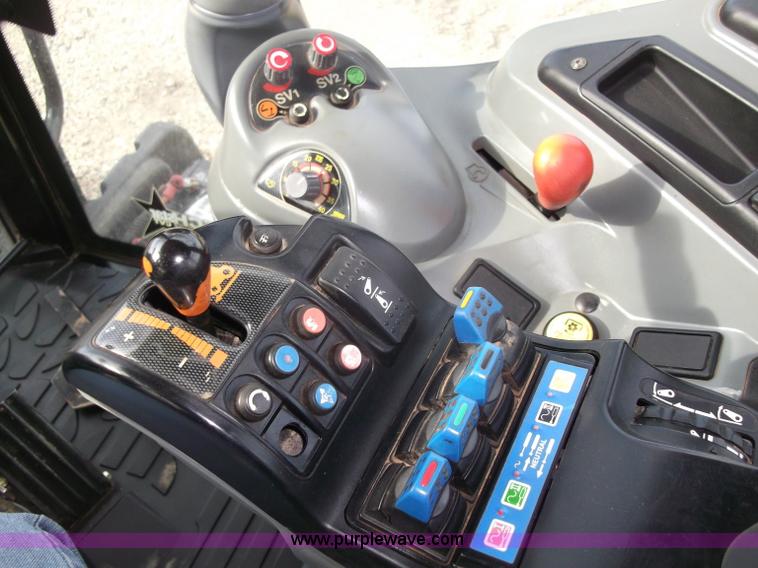 image for item B5063 2007 Challenger MT665B MFWA tractor