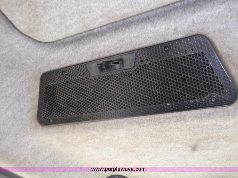 image for item B5063 2007 Challenger MT665B MFWA tractor