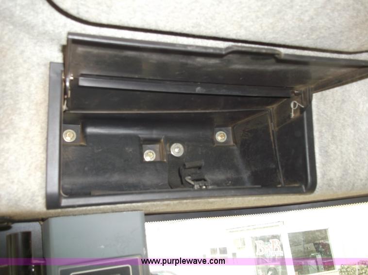 image for item B5063 2007 Challenger MT665B MFWA tractor