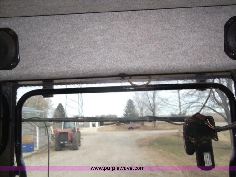 image for item B5063 2007 Challenger MT665B MFWA tractor